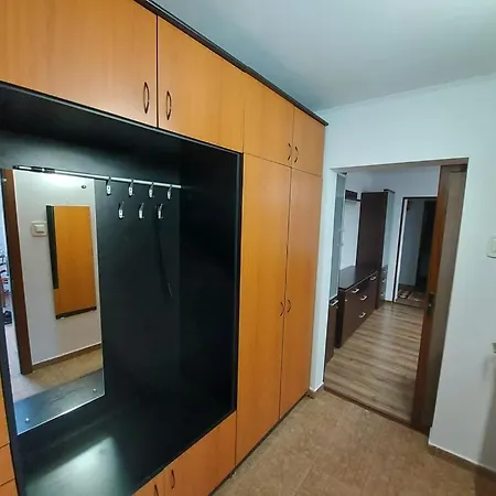 Apartament 3 Camere, Dotat Cu Toate Utilitatile Appartamento Bucarest