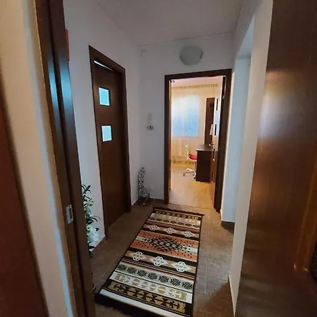 Apartament 3 Camere, Dotat Cu Toate Utilitatile Bucarest