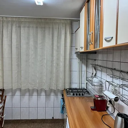 Apartament 3 Camere, Dotat Cu Toate Utilitatile Appartamento